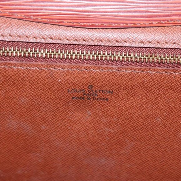 LOUIS VUITTON Epi Montaigne 27 Clutch Bag Brown LV - Picture 15 of 16